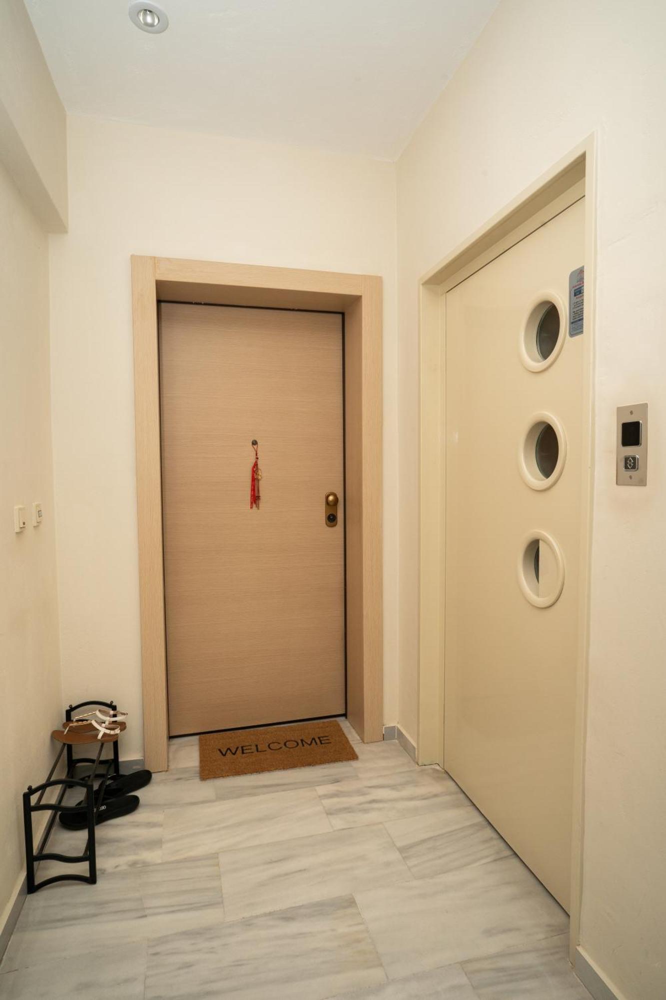 Maria'S Airport Apartment Koropion Ngoại thất bức ảnh