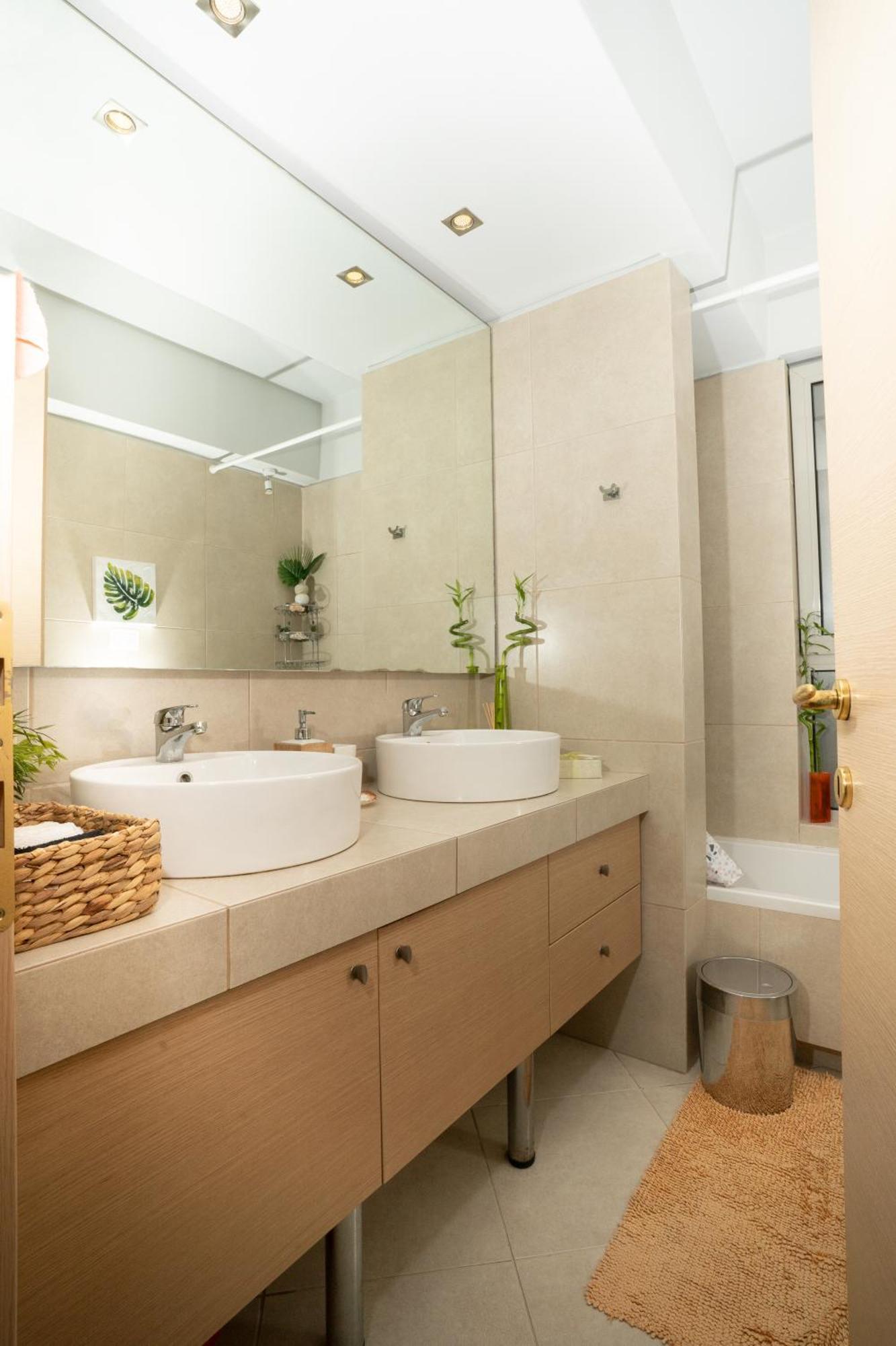 Maria'S Airport Apartment Koropion Ngoại thất bức ảnh